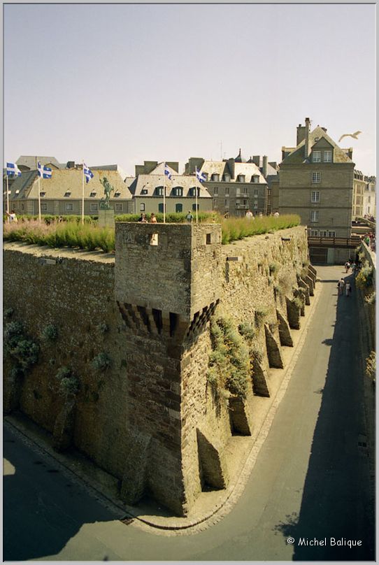 St Malo remparts