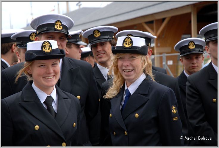 TSR 2012 St Malo Defile des equipages Dar Mlodziezy