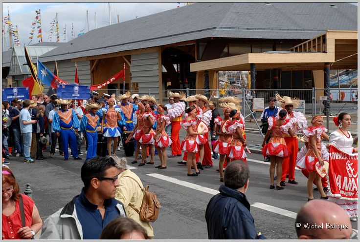 TSR 2012 St Malo Defile des equipages